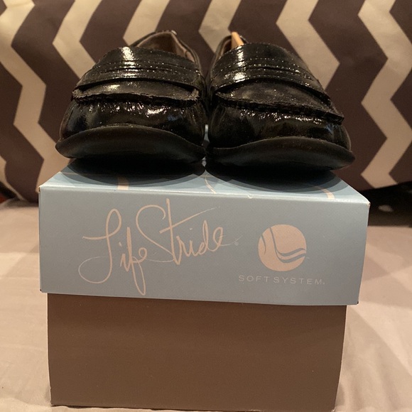 NWT LIFE STRIDE "Penny, Black Starry" style Loafers Size 6.5 - Picture 3 of 11